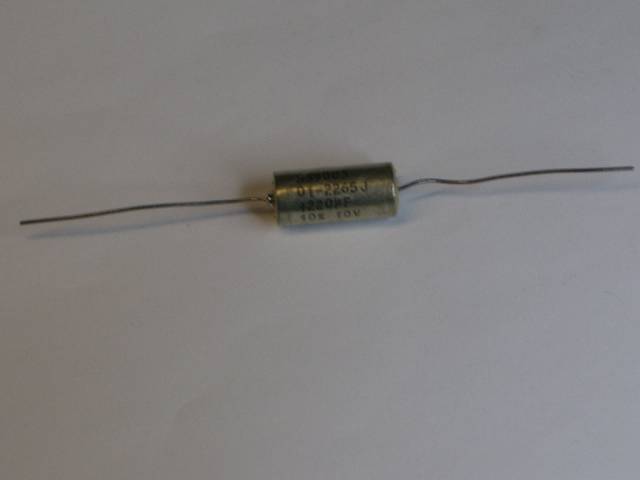 CAP TANT AXL 82UF 10V 10% BLK