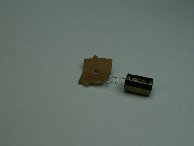 CAP LYT RDL 100UF 25V 20% 5X11MM 5LS ROHS 105C